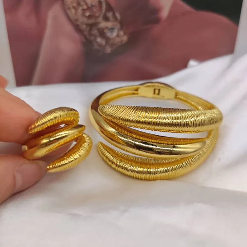 Trend Gold Color Jewelry Set for Women Cuff Bangle and Finger Ring Hollow Out Design Hand Bracelet Cocktail Ring Set Jewelry Set