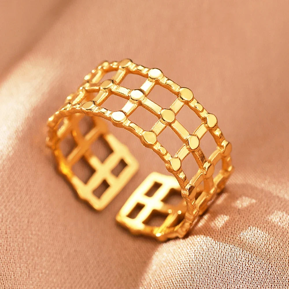 Stainless Steel Rings Vintage Exquisite Hollow Adjustable Open Statement Rings Light Luxury Fashion Rings For Women Jewelry New