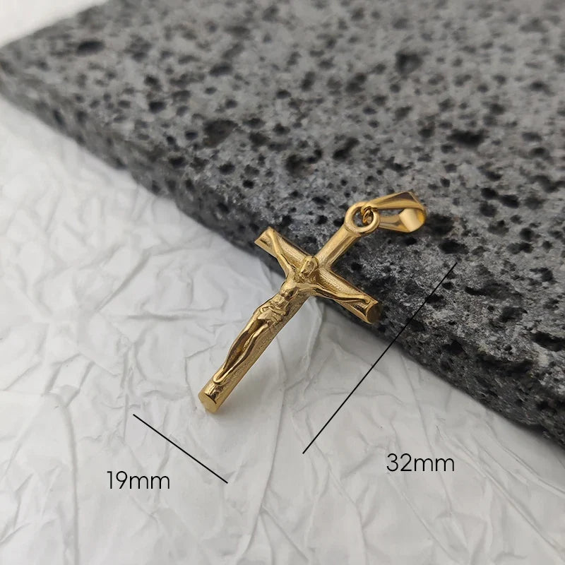 New Design 18K Gold Plated Waterproof Stainless Steel Jesus Cross Pendant For Men Religious Charms
