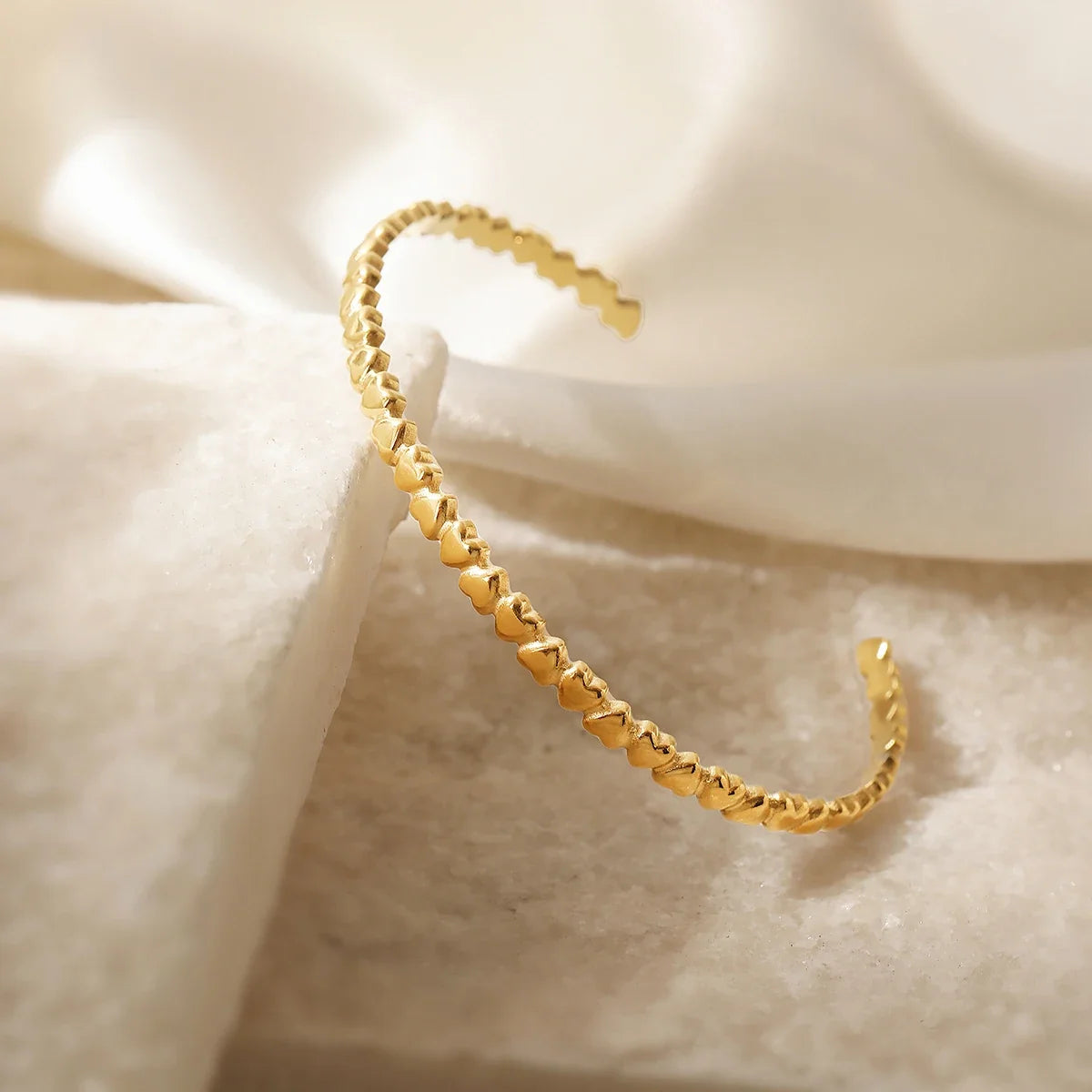 NEWBUY Hot Sale HigH Quality Gold/Silver Color Heart Bangles For Women Stainless Steel Party Jewelry