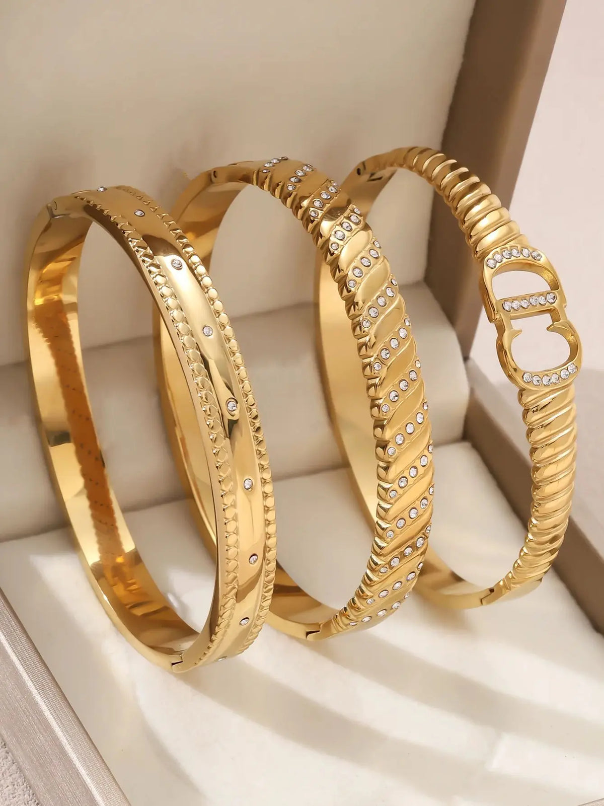 18K gold-plated stainless steel non fading gold bracelet - durable and fashionable jewelry accessory, suitable for holiday gifts