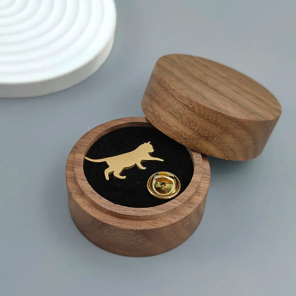 Creative walking cat gold plated stainless steel brooch, waterproof non-fading badge set, suit lapel pin, wedding party wearing