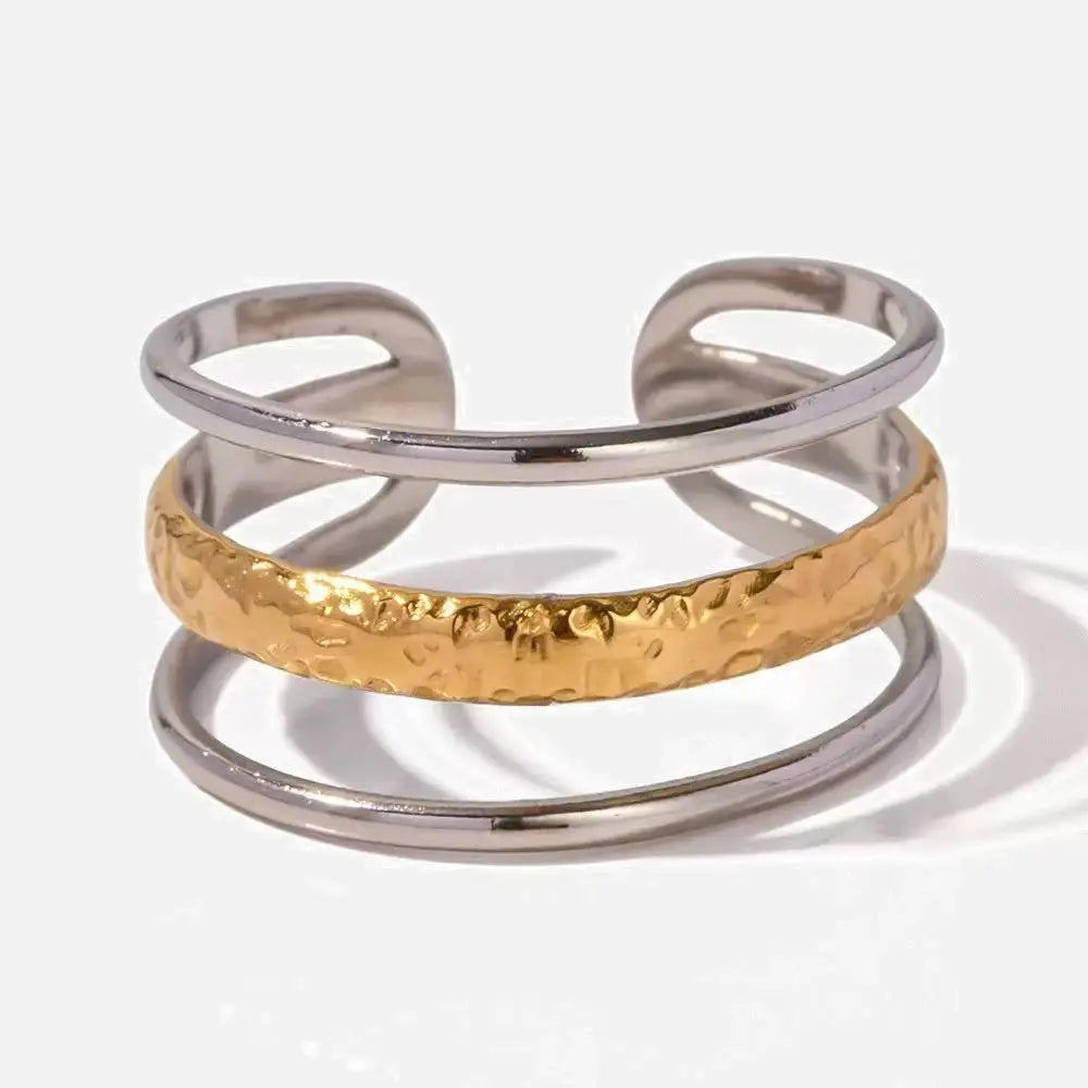Wholesale High End Waterproof Three-dimensional M Letter Hollow Stainless Steel Finger Ring Trendy for Women Personalize Jewelry