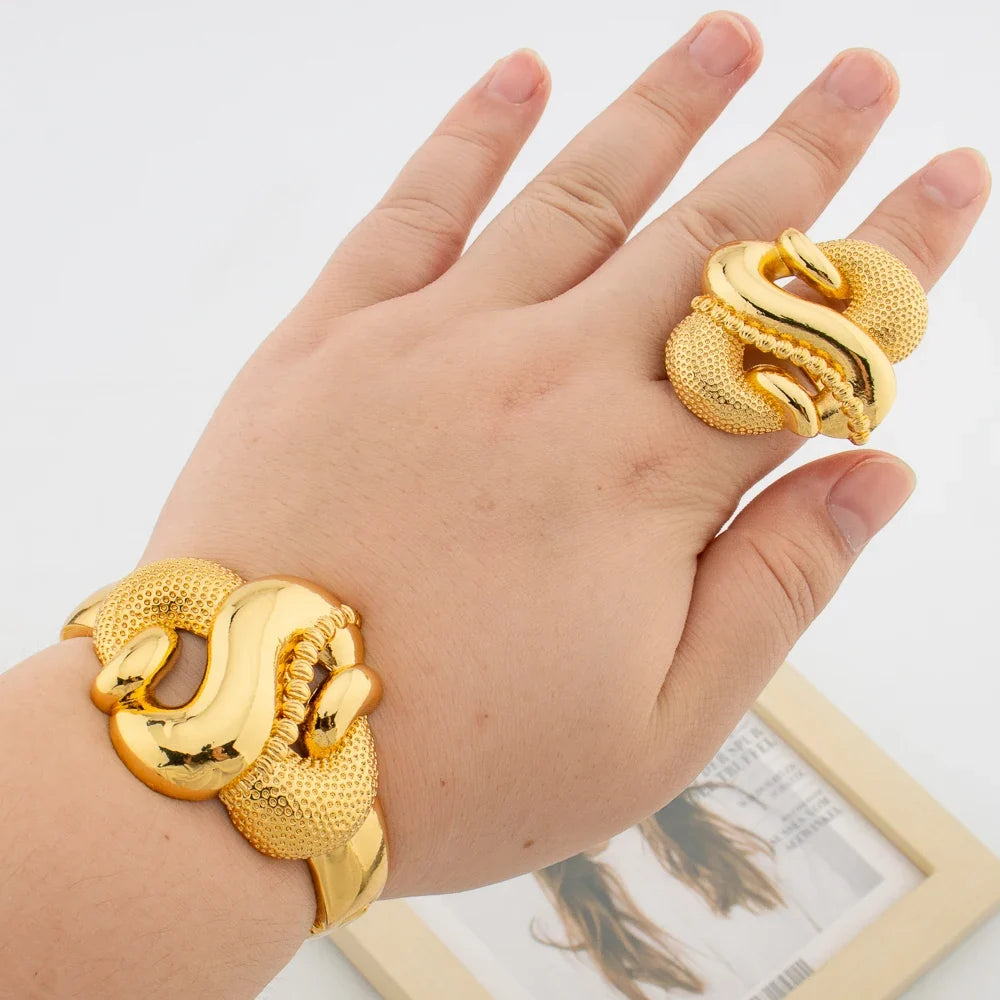 Gold Color Bangle with Ring Set Ladies Elegant Lovely Bow Design Hand Bracelet and Finger Ring Weddings Bride Bangle Jewelry Set