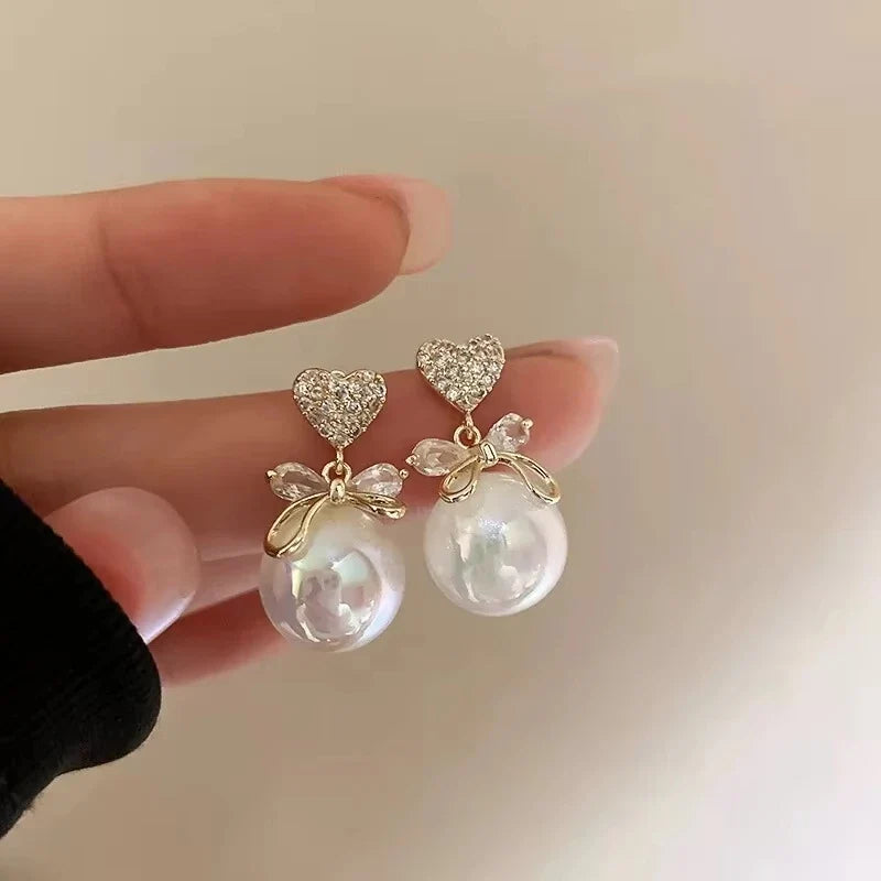 Korean Vintage Imitate Pearl Crystal Earrings for Women Jewelry High-class Luxury Zircon Flower Butterfly Leaf Stud Earrings