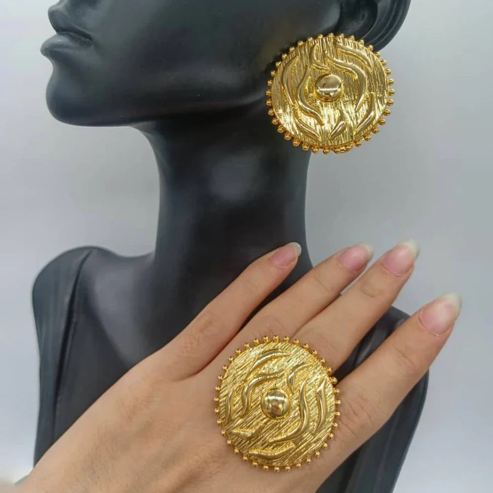 Fashion Earrings and Ring Jewelry Set 18k Gold Plated Hoop Earrings and Finger Ring 2Pcs Set for Engagement Party Gift Accessory