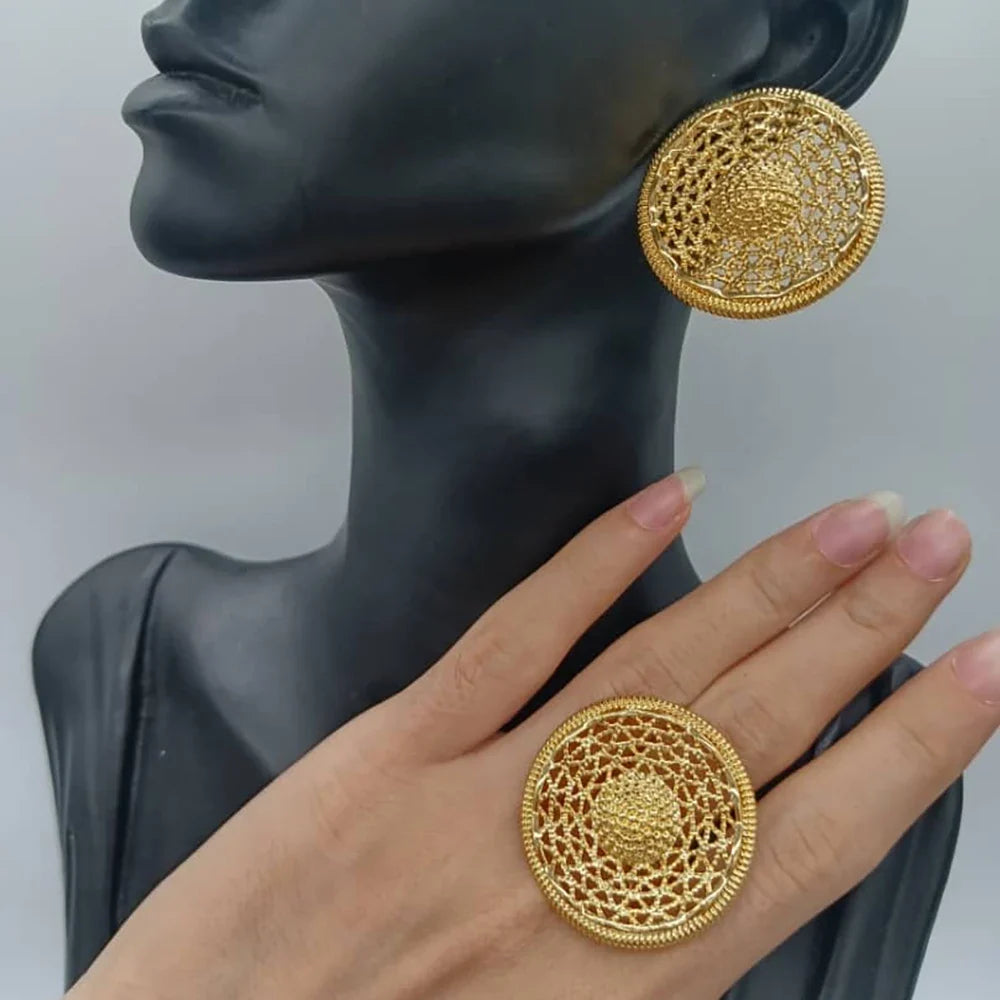 Fashion Earrings and Ring Jewelry Set 18k Gold Plated Hoop Earrings and Finger Ring 2Pcs Set for Engagement Party Gift Accessory