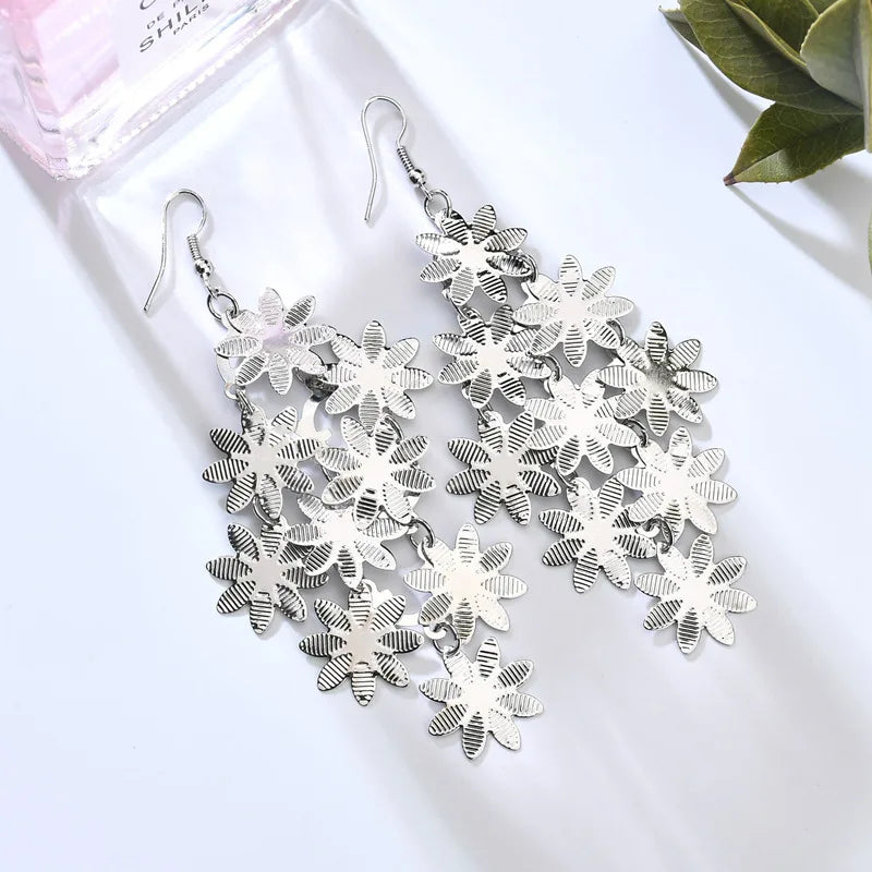 Floating Earrings Valentine's Day Love Pendant Earrings Elegant Long Women's Floating Hook Earrings Exaggerated Metal Pendant