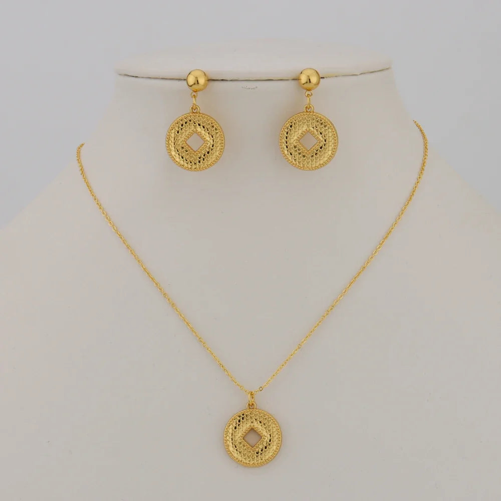Dubai Gold Color Pendant Necklaces jewelry for Women Costume Necklace Earrings Sets Nigerian Wedding Party Gifts