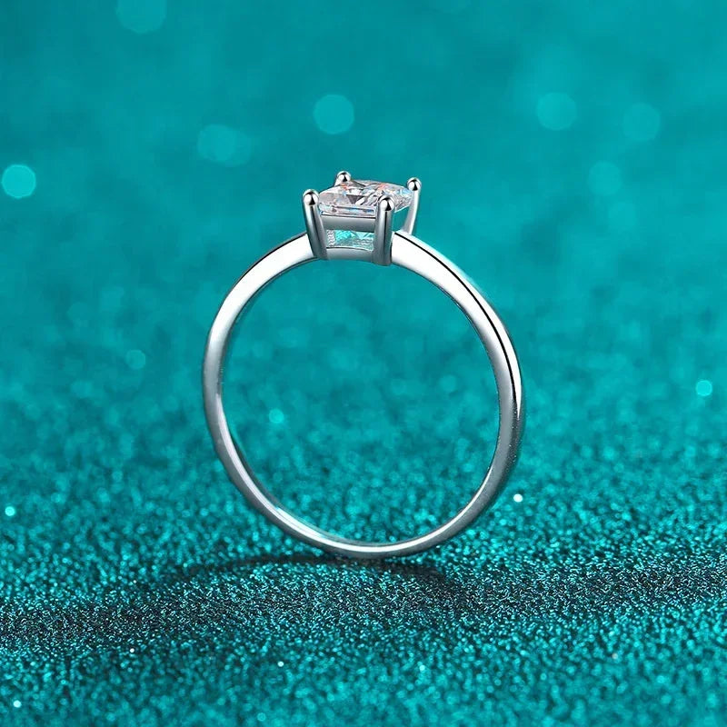 NeeTim 0.6 Carat Princess Moissanite Engagement Ring Women Proposal Bridal Rings Sterling Silver Wedding Band with Certificate