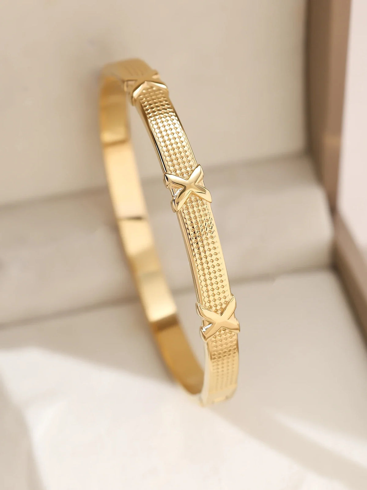 1pieces/set women's wedding jewelry party holiday Valentine's Day gift stainless steel bracelet plated with 18K gold bracelet