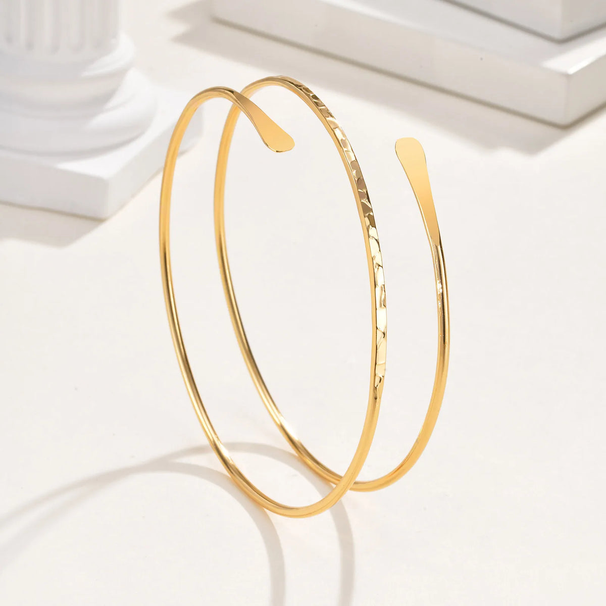Upper Arm Cuff Bracelet for Women, Minimalist Gold Plated Armband Statement Party Armlets Jewelry