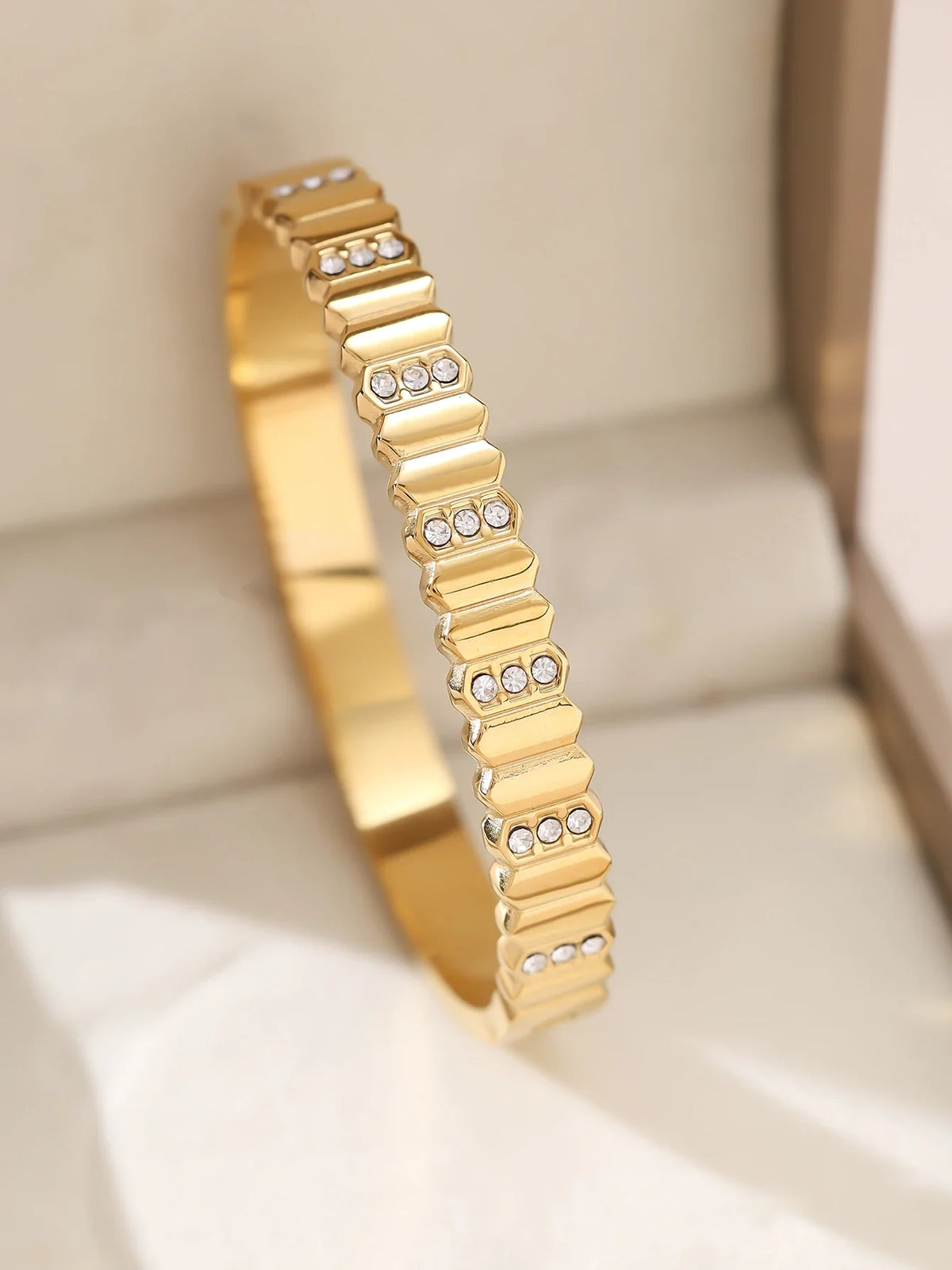 1pieces/set women's wedding jewelry party holiday Valentine's Day gift stainless steel bracelet plated with 18K gold bracelet