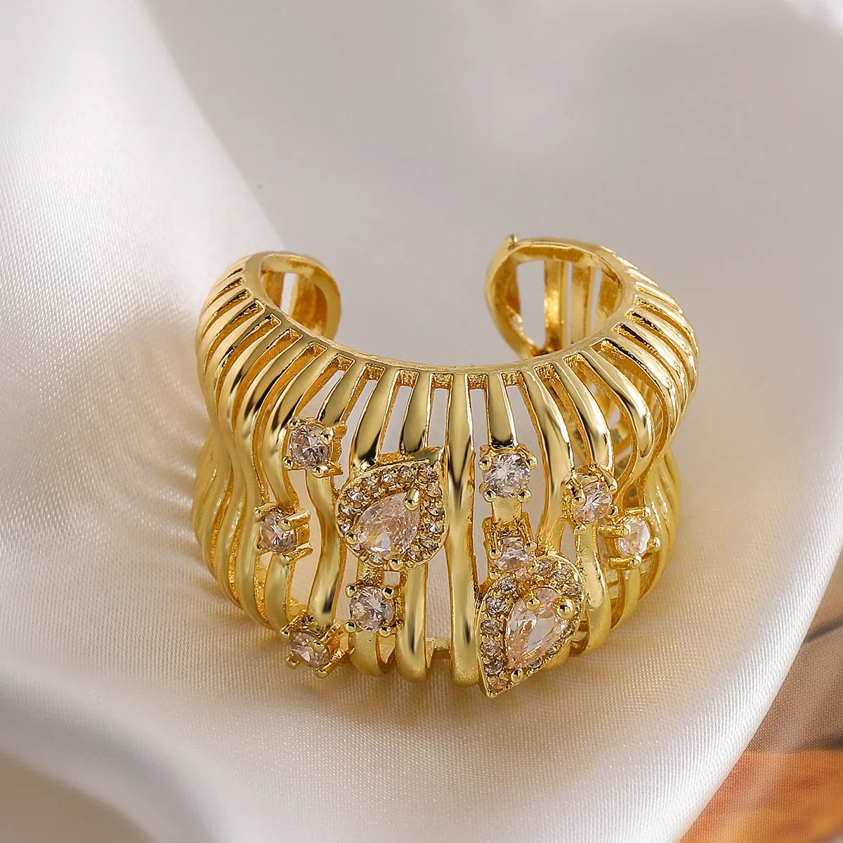 NEWBUY Delicate Gold Color Statement Design CZ Party Rings For Elegan Women Finger Accessories