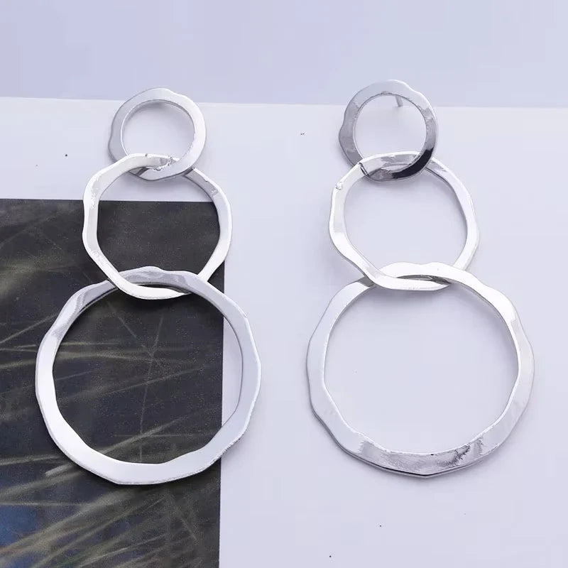 Gold Color Metal Drop Earrings Irregular Hollow Heart Pendants Earrings Twisted Geometric Personality Earrings for Women