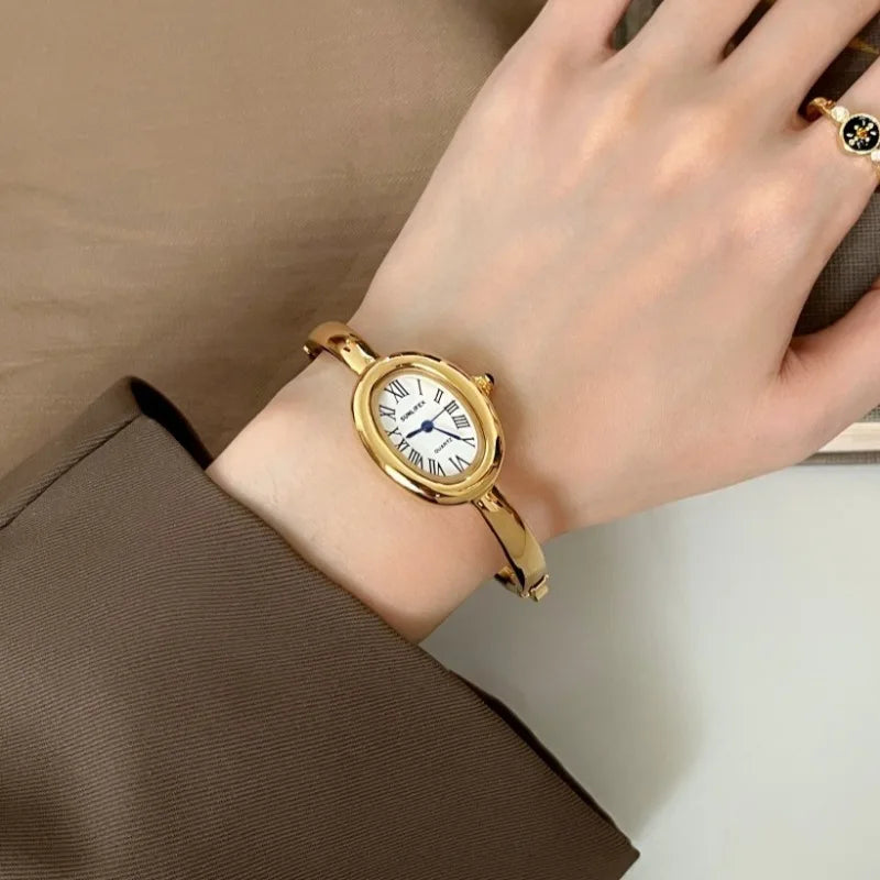 Famous Brand Women Quartz Watch Fashion Luxury Gold Wristwatch Gift Ladies Rome Dial Bracelet Watch Dropshipping Clock
