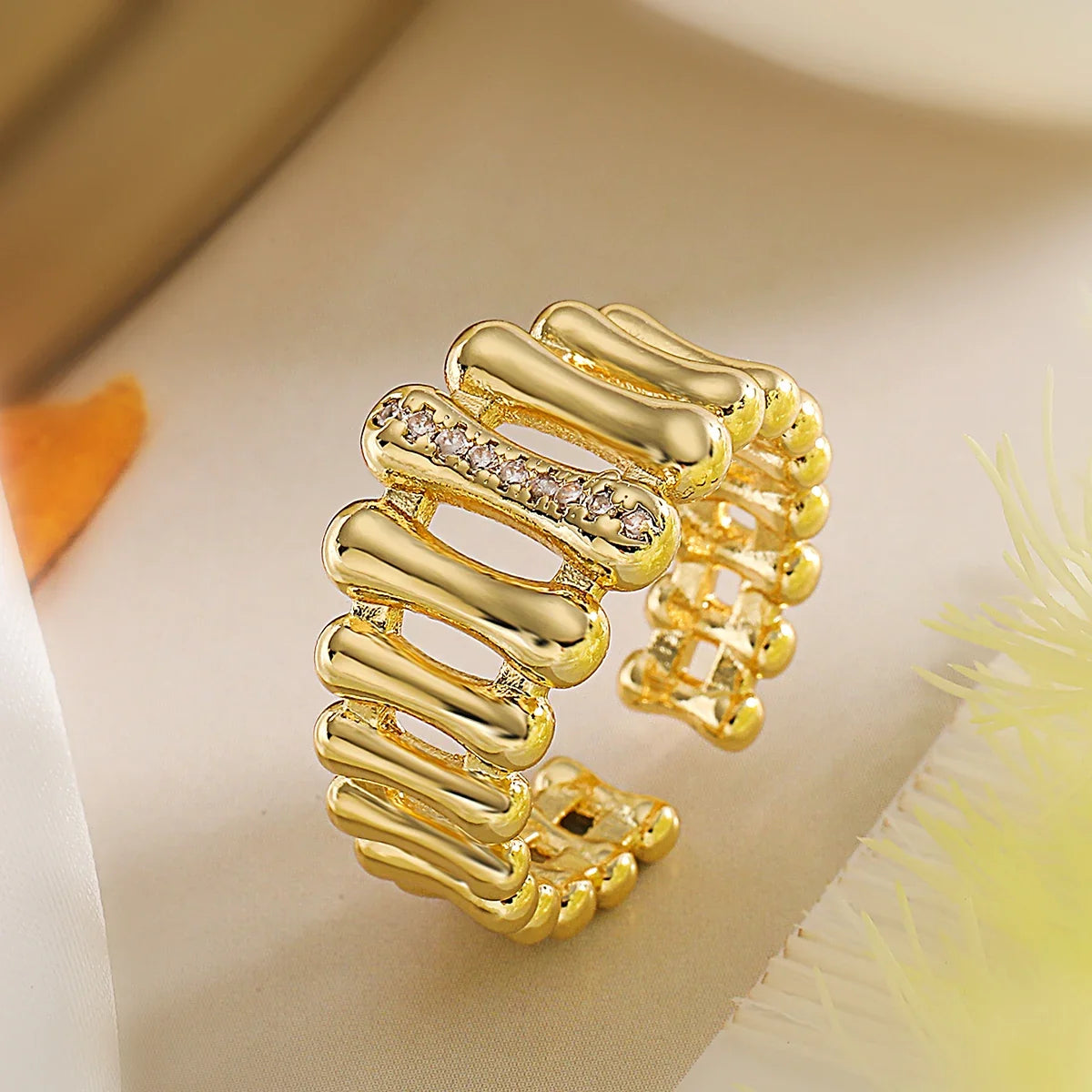 NEWBUY Delicate Gold Color Statement Design CZ Party Rings For Elegan Women Finger Accessories
