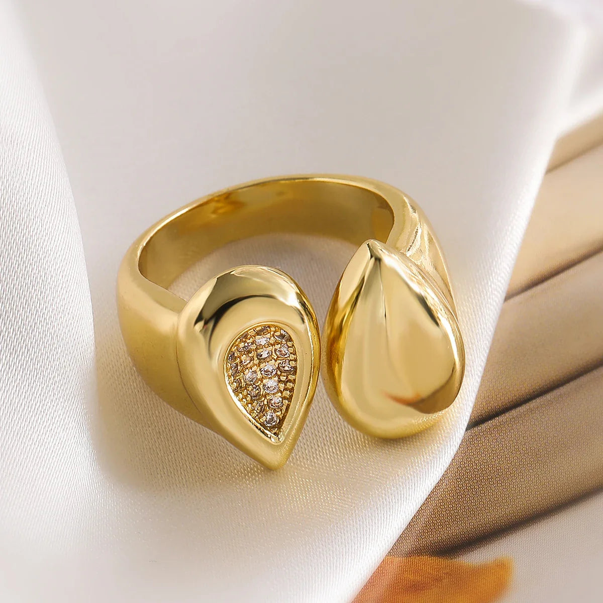 NEWBUY High Quality AAA CZ Zircon Inlay Copper Wedding Jewelry Unique Design Open Rings For Elegant Women Size Adjustable