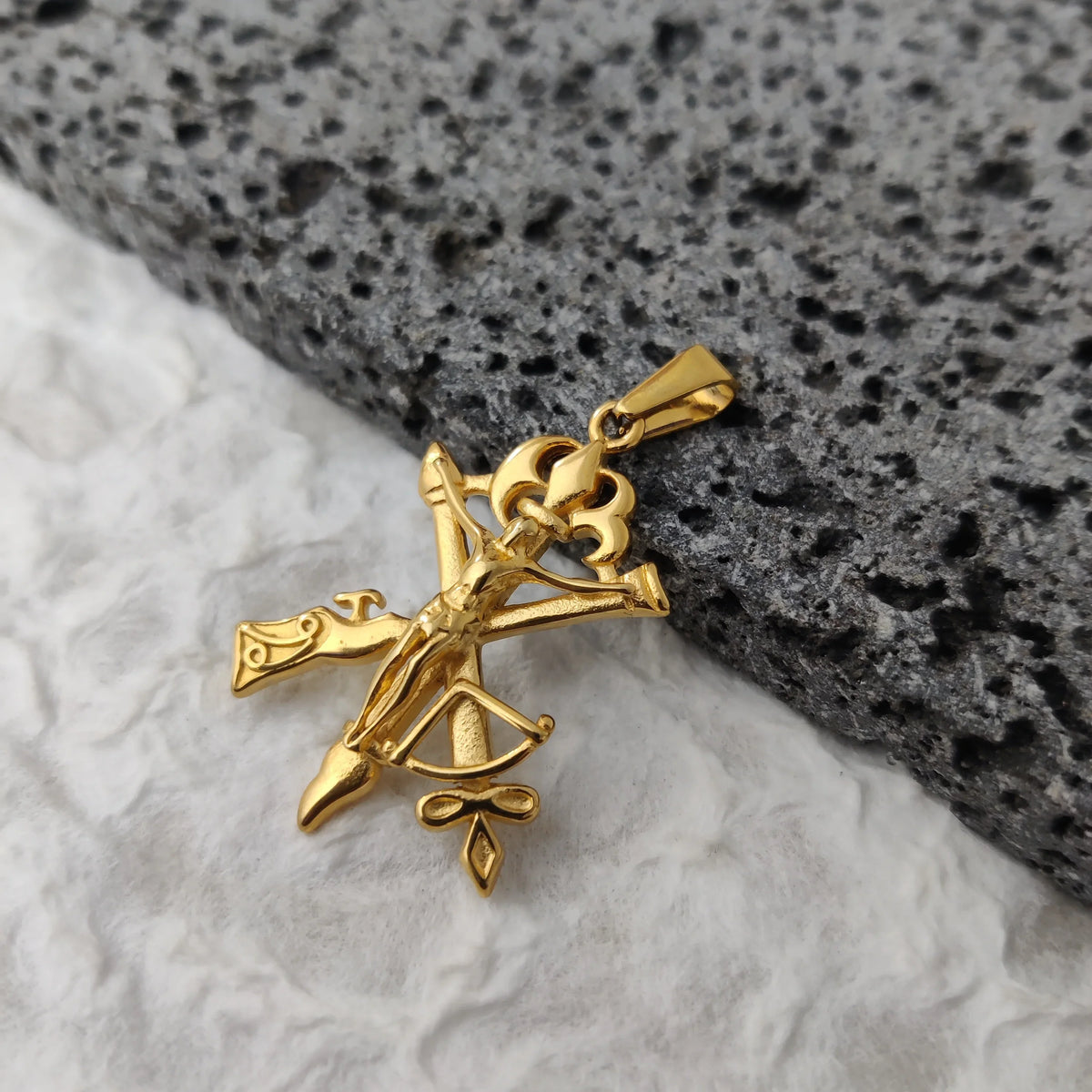 Trendy Jesus Cross Necklace - 18K Gold Plated Stainless Steel, Gun & Arrow Design for Men, Waterproof Religious Jewelry Gift
