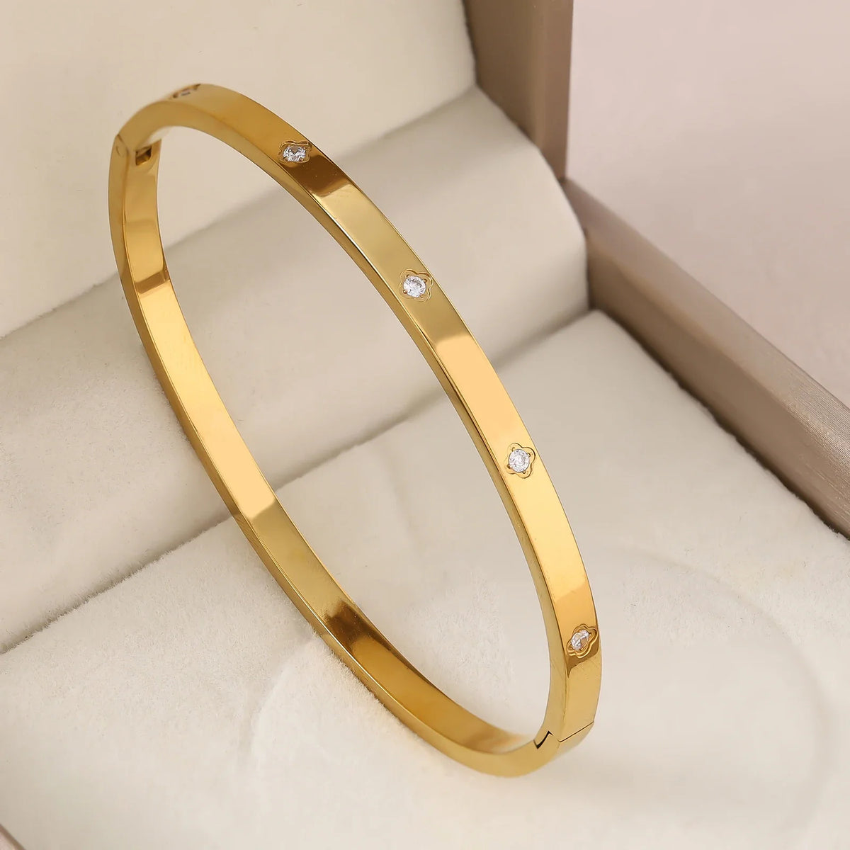 1pc 18K Gold Plated Stainless Steel Stackable Bracelet With Chain And Clover Design, Fashion Style For Women, Suitable For Casua