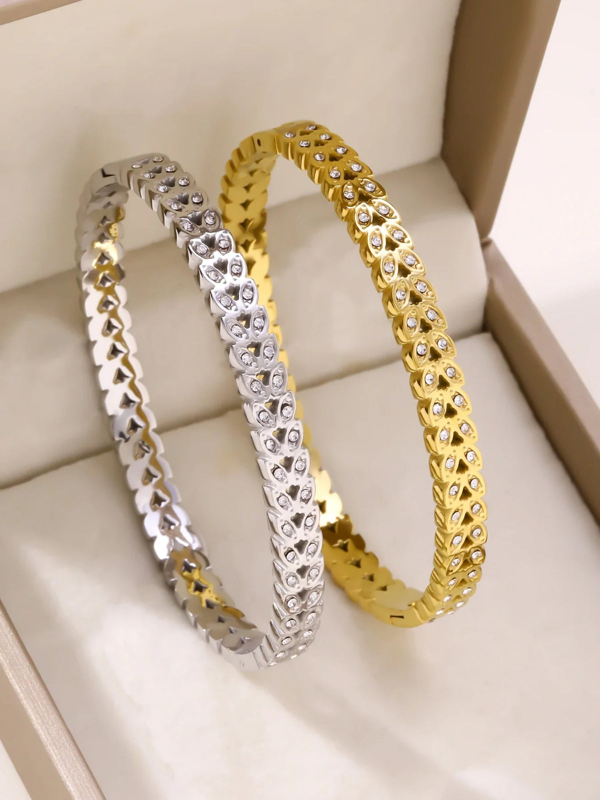 1pieces/set women's wedding jewelry party holiday Valentine's Day gift stainless steel bracelet plated with 18K gold bracelet