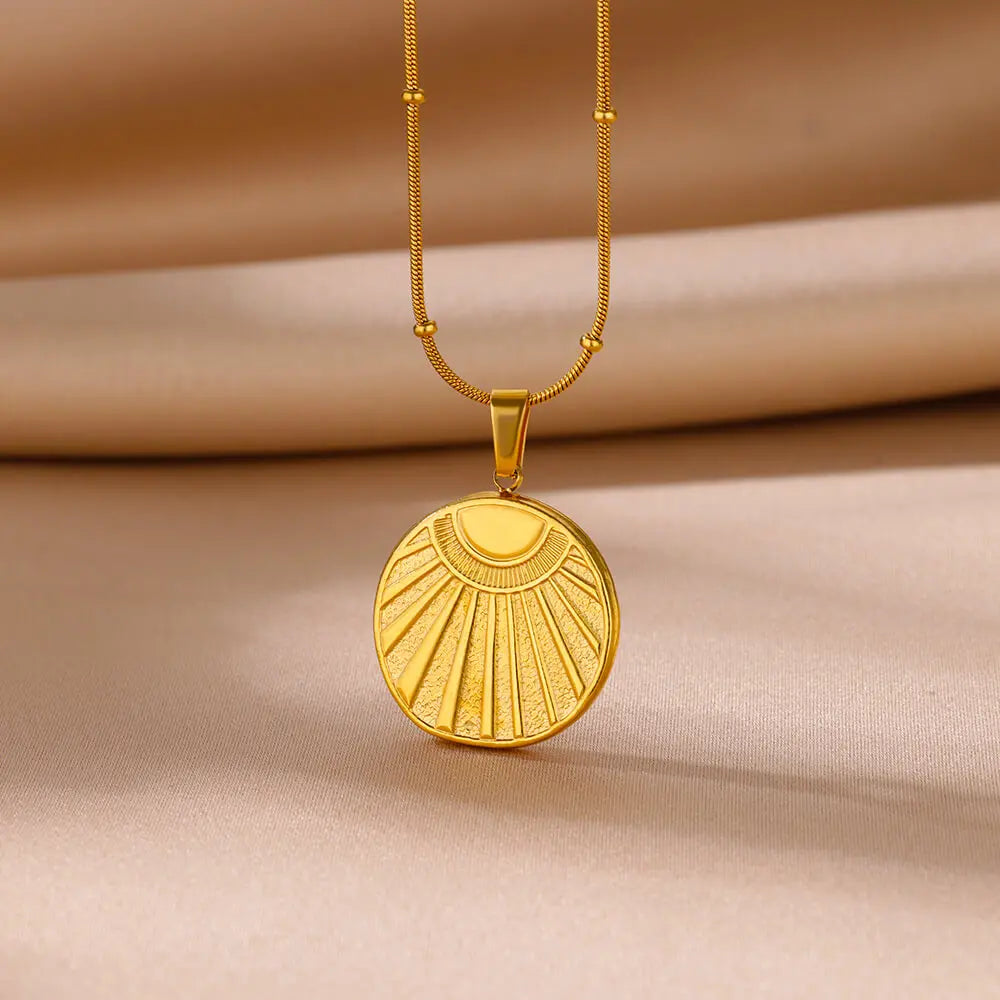 Stainless Steel Sun Sunflower Pendant Necklace For Women Gold Color Round Charm Clavicle Chain Necklaces Fashion Jewelry Gift