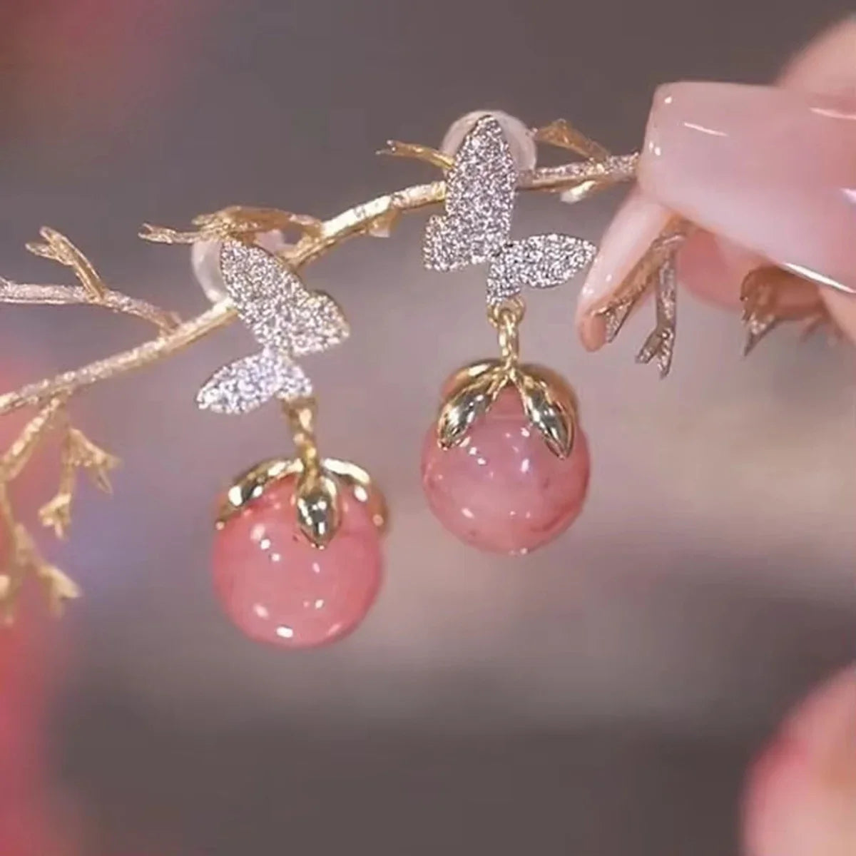 Korean Vintage Imitate Pearl Crystal Earrings for Women Jewelry High-class Luxury Zircon Flower Butterfly Leaf Stud Earrings