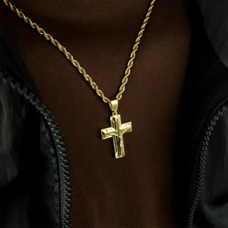 New Design 18K Gold Plated Waterproof Stainless Steel Jesus Cross Pendant For Men Religious Charms