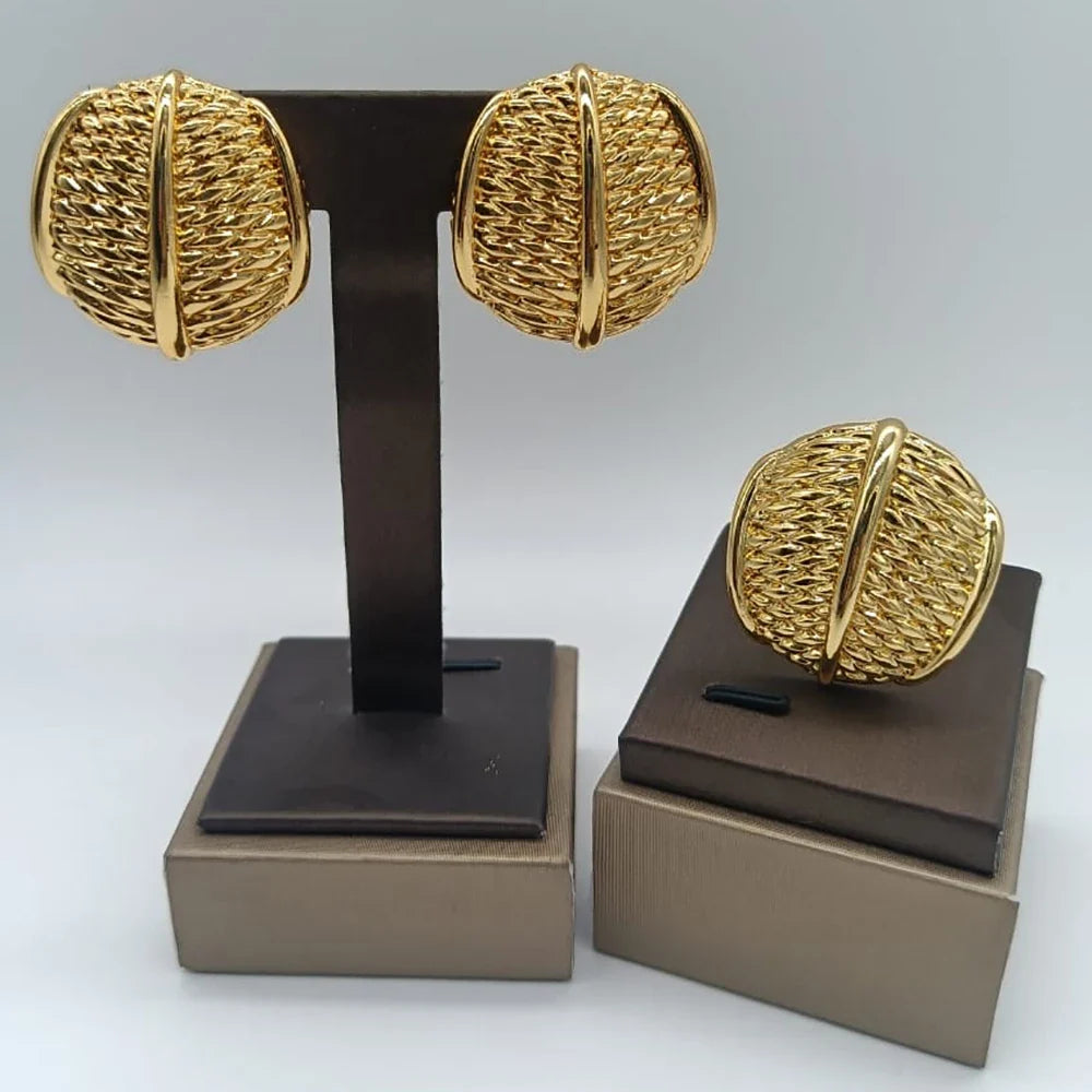 Dubai Gold Plated Jewelry Set for Ladies New Design Earrings and Ring Set for African Ear Clip and Finger Ring Engagement Set