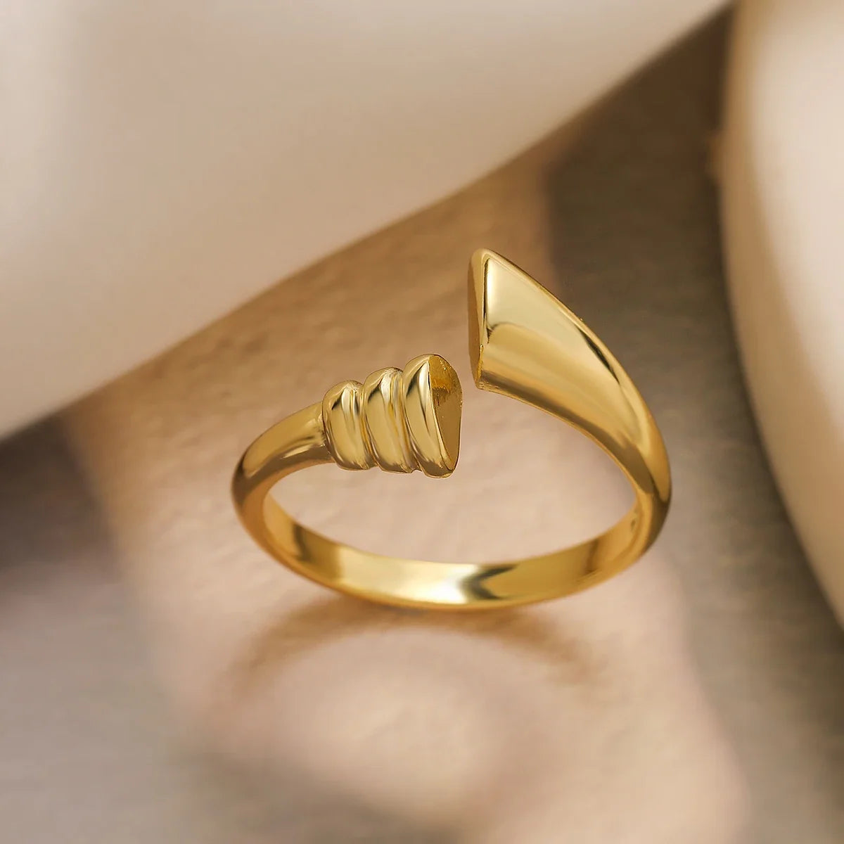 NEWBUY High Quality AAA CZ Zircon Inlay Copper Wedding Jewelry Unique Design Open Rings For Elegant Women Size Adjustable