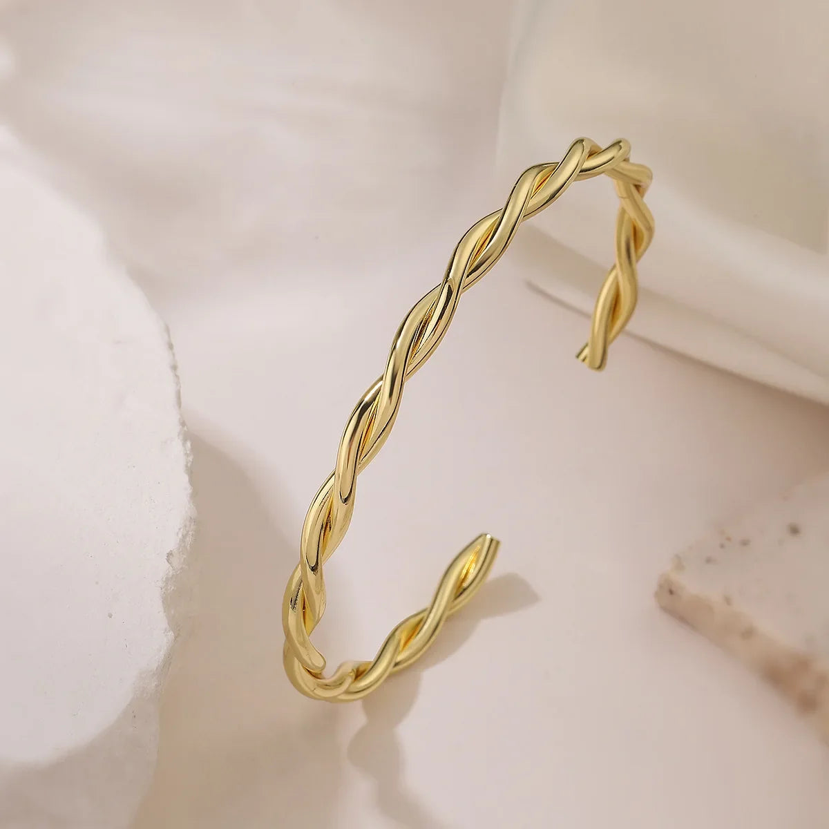NEWBUY Hot Sale HigH Quality Gold/Silver Color Heart Bangles For Women Stainless Steel Party Jewelry