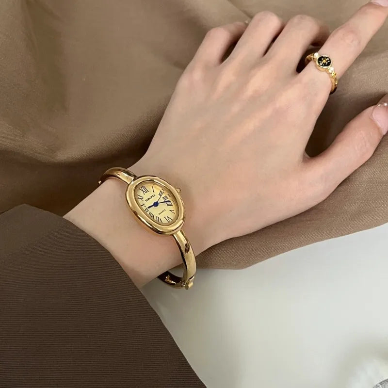Famous Brand Women Quartz Watch Fashion Luxury Gold Wristwatch Gift Ladies Rome Dial Bracelet Watch Dropshipping Clock