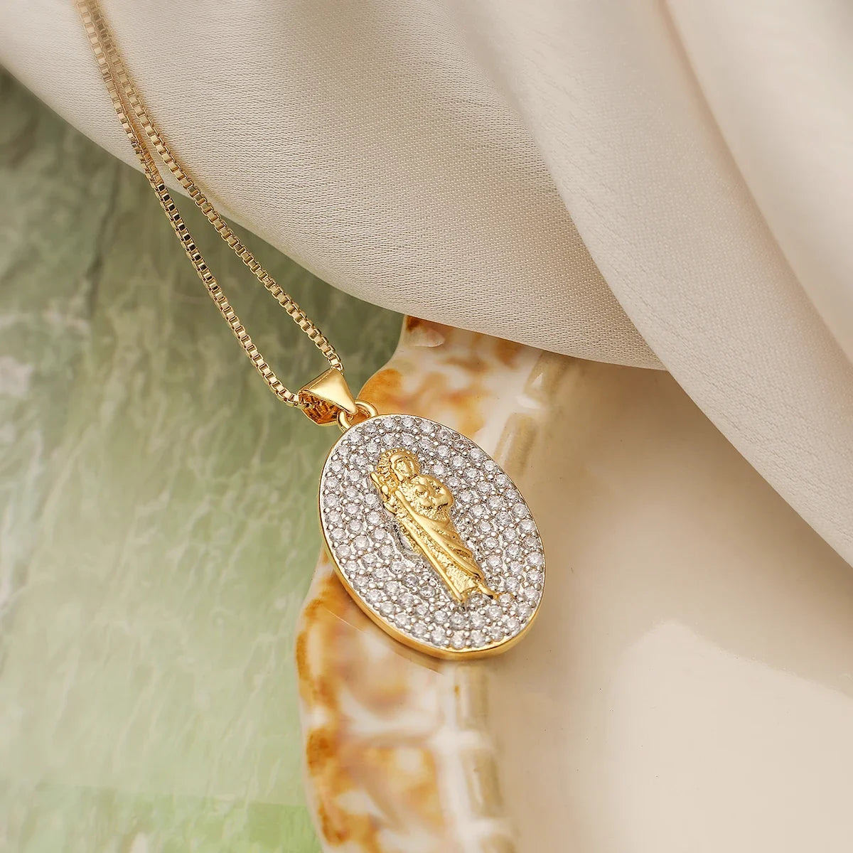 NEWBUY 2025 New Trendy Silver/Gold Mix Color Shiny AAA CZ Inlay Virgin Mary & Priest Pendant Necklaces