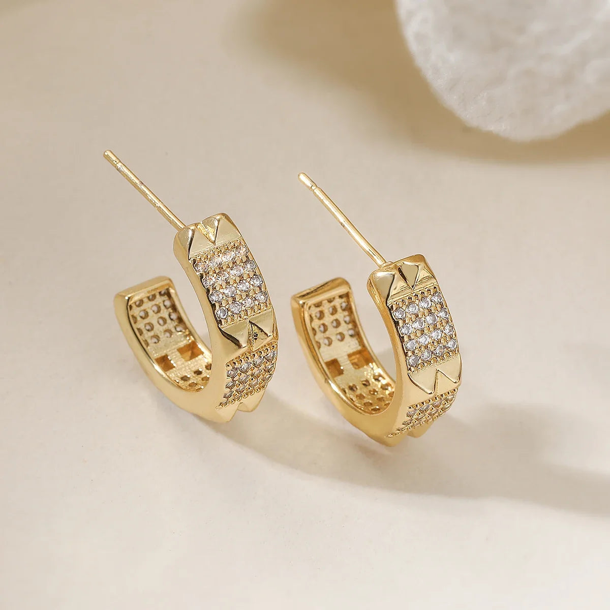 NEWBUY 2025 New Fashion Gold Color Unique Design C Shape Stud Earrings For Elegant Women Shiny AAA CZ Inlay Wedding Jewelry