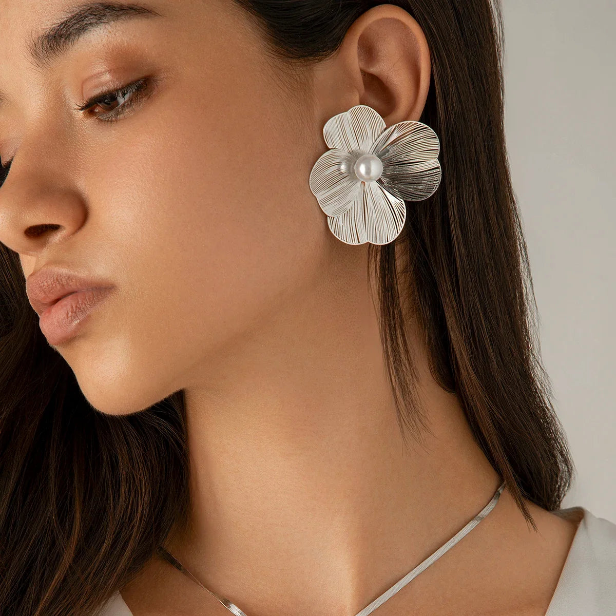 Ingemark Punk Vintage Metal Petal Flower Stud Earrings Women Girls Trend 2024 Goth Geometric Piercing Earring Jewelry Steampunk