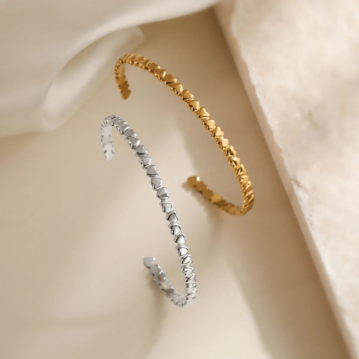NEWBUY Hot Sale HigH Quality Gold/Silver Color Heart Bangles For Women Stainless Steel Party Jewelry