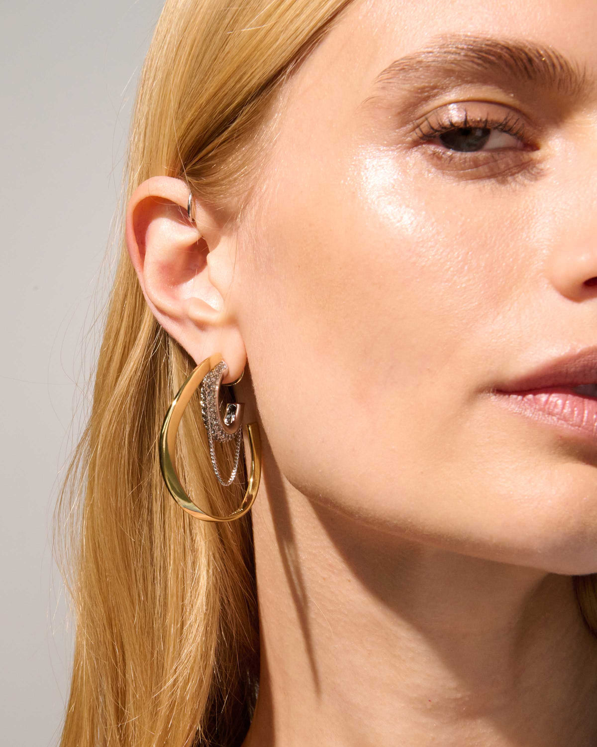 Callie Pavé Hoops