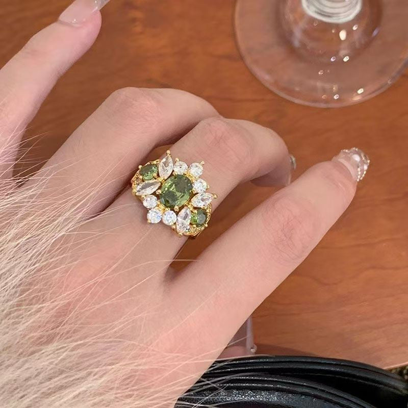 French Retro Olive Green Zircon Ring For Women, Elegant Light Luxury, Niche Exquisite High-End Open Ring