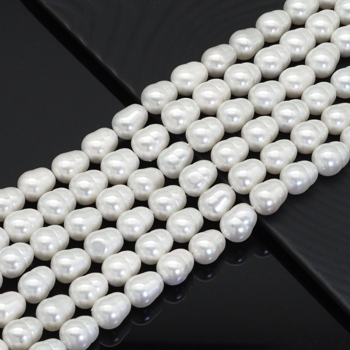 White Mother of Pearl in Pear Shape Beads, 14x17mm, Sku#T164