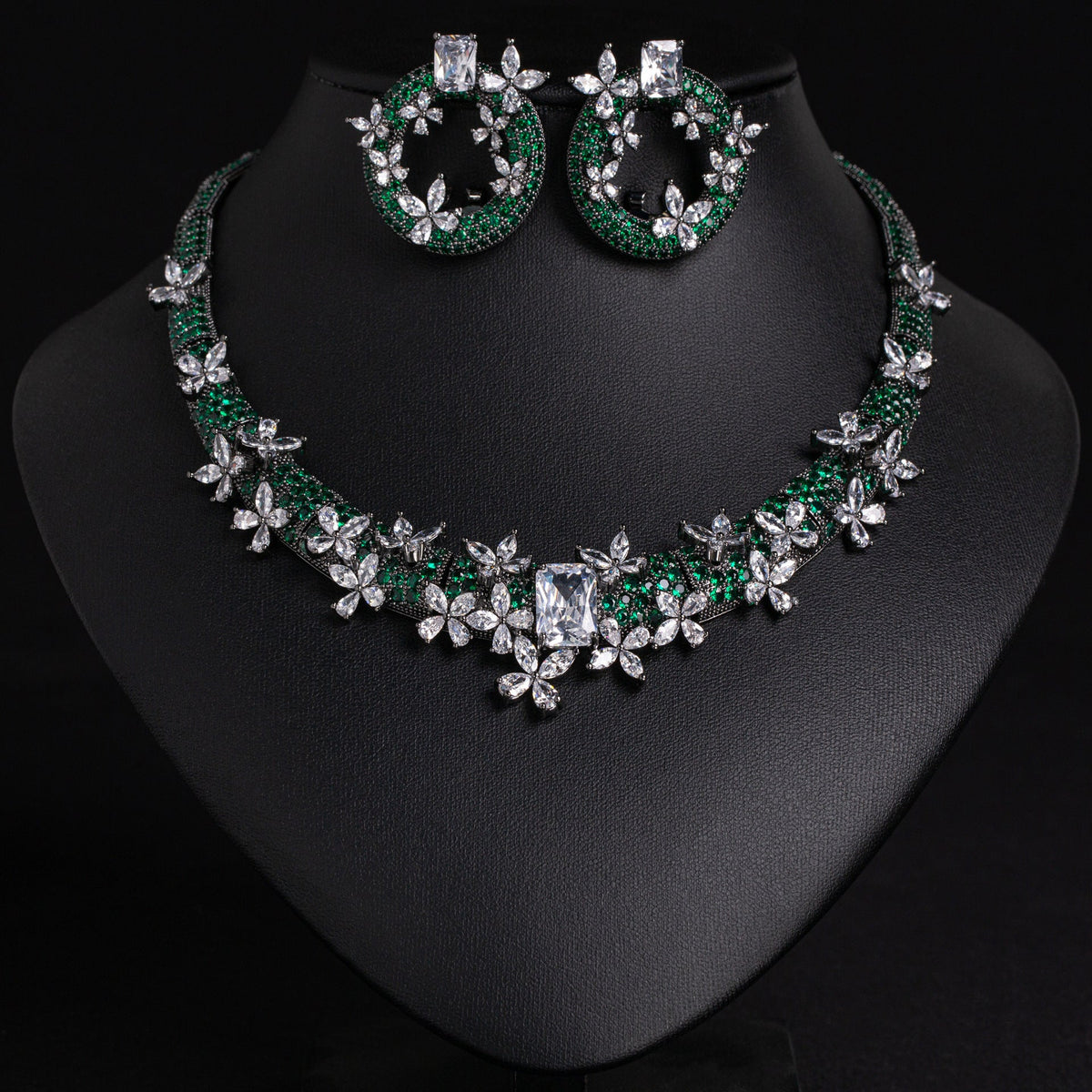Cross-Border European And American Jewelry Fashion Versatile Design Inlaid With Smart Zircon Butterfly Jewelry Banquet Jewelry For Women