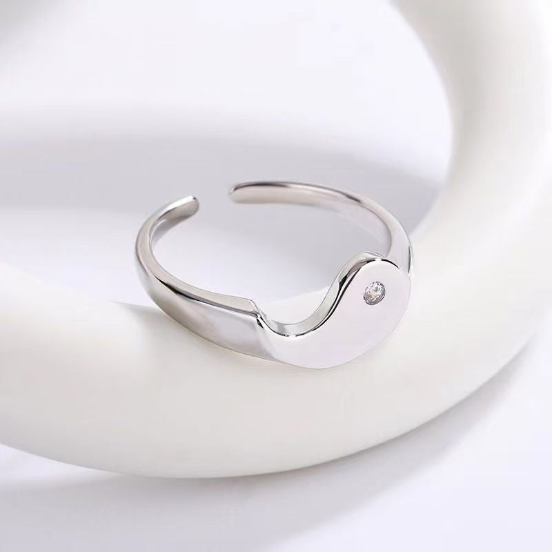Niche Moonstone Black & White Couple Rings For Men & Women, Vintage Luxury Adjustable Open Band
