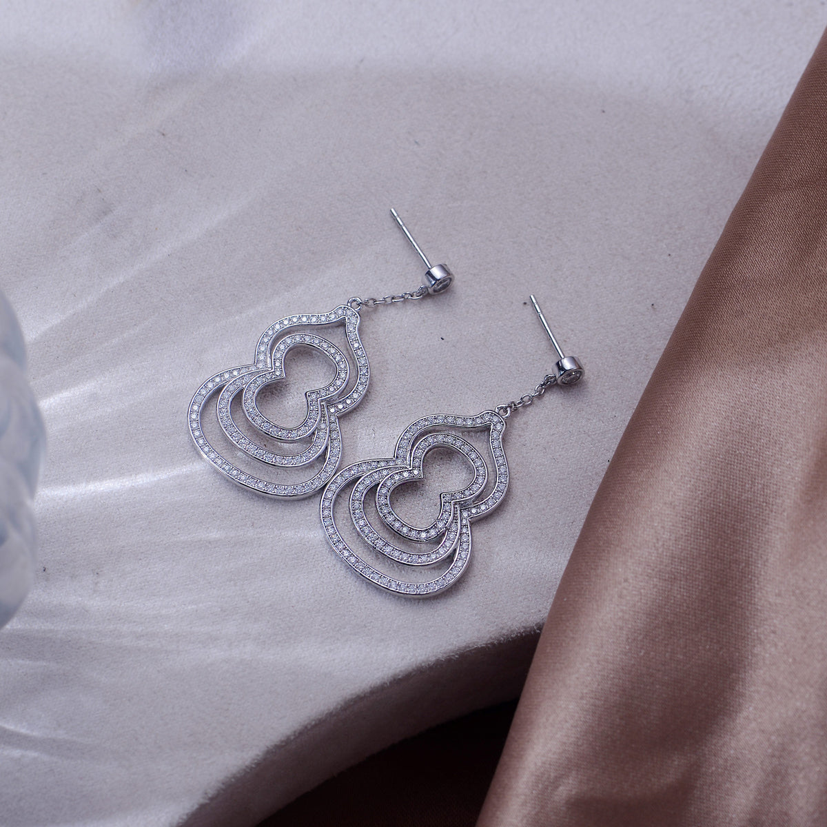 S925 Sterling Silver Moissanite Dangle Earrings For Women  Layered Hollow Teardrop Drop Earrings With GRA Certificate Platinum Plated Elegant Jewelry Gift Box Set