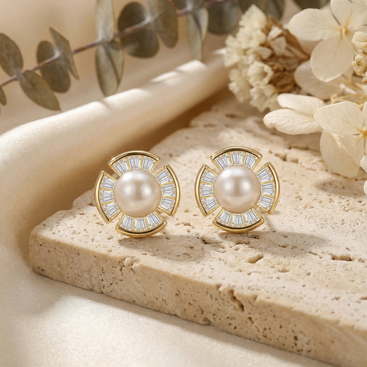 925 Sterling Silver Radiant Pearl and Baguette-Cut Fan-Shaped Stud Earrings