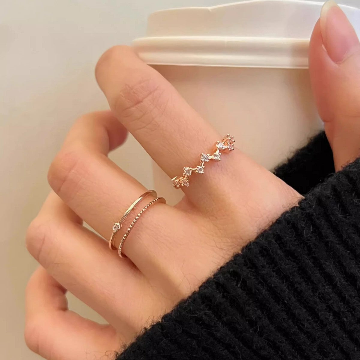 Star Zircon Ring For Women, Niche Twist Band, Luxury High-End Pinky & Index Finger Ring