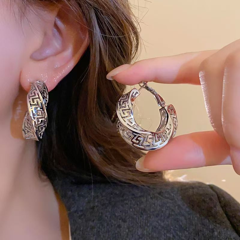 Silver Needle Twisted Hollow Hoop Earrings, European American Style, Unique Niche High-end Ear Jewelry For Women