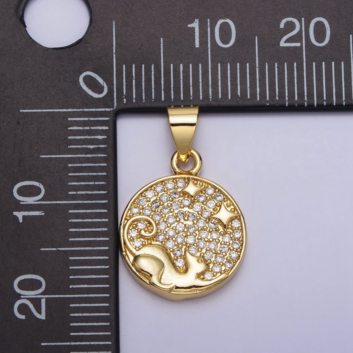 Clear Micro Paved CZ Curling Pet Cat Stars Gold Round Pendant | AA092