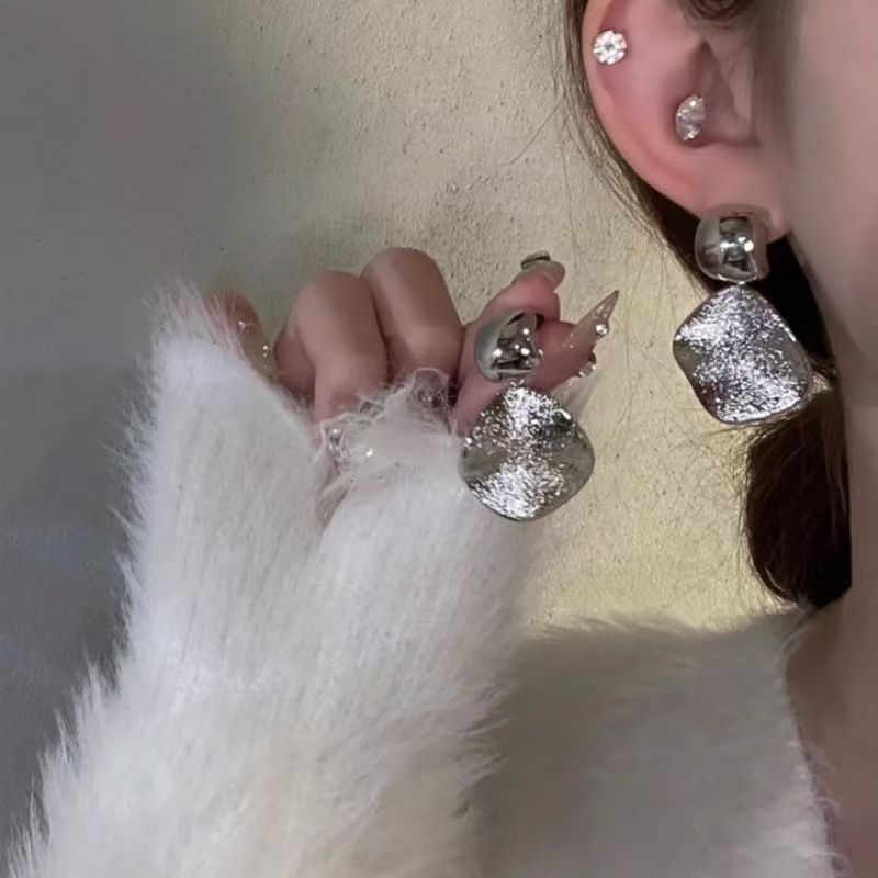 Street Style Round Metal Earrings, European American Minimal Cold Retro Jewelry