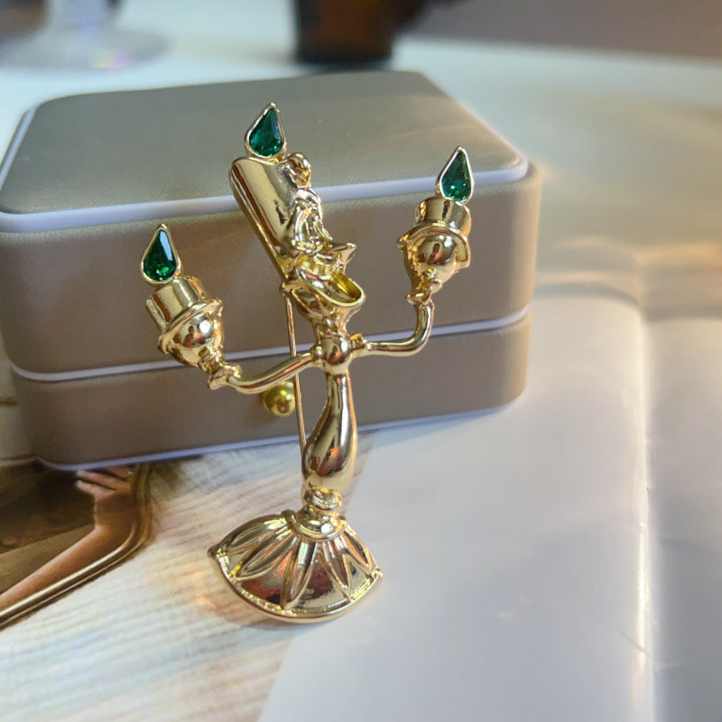 Western Court Retro Chandelier-Style Gold Brooch
