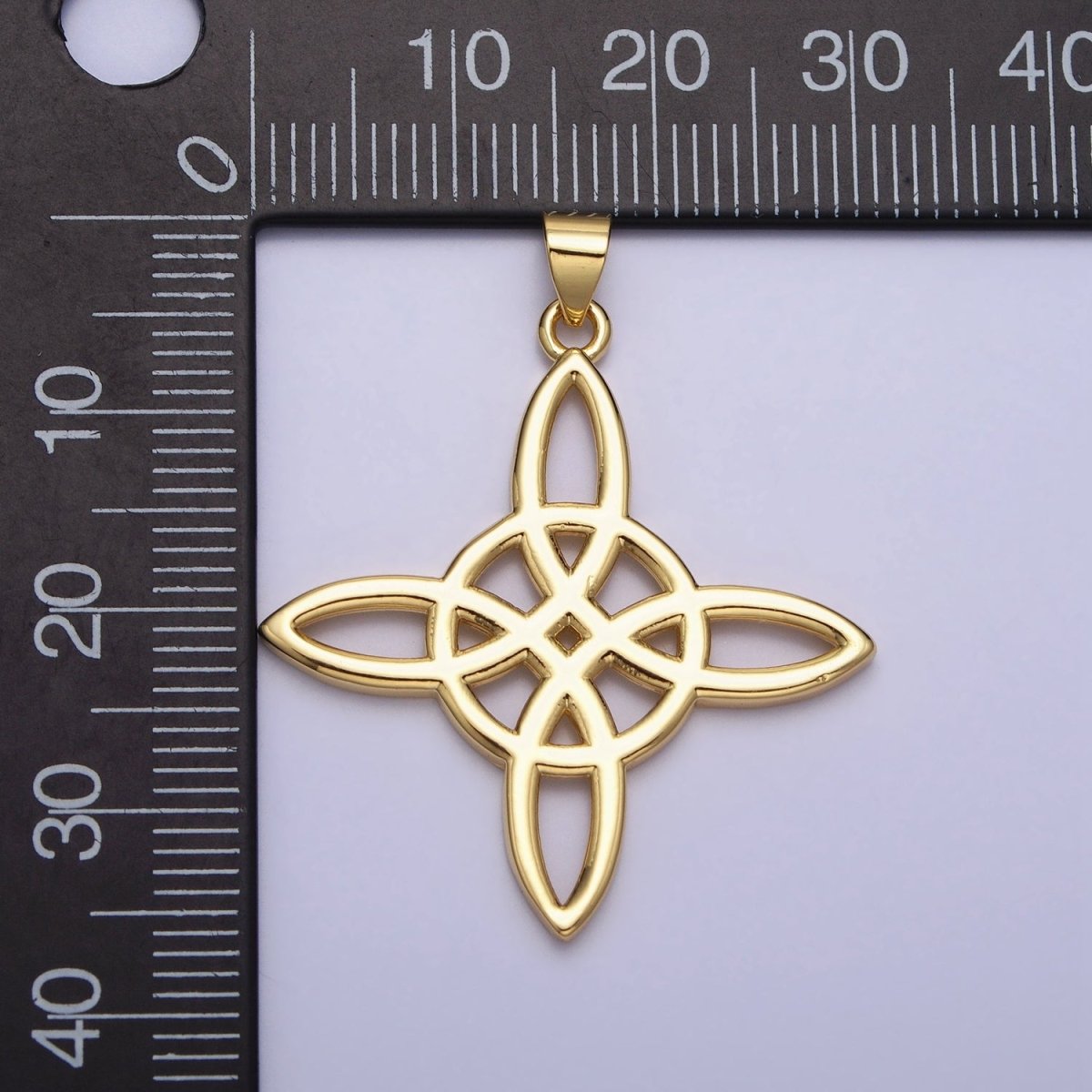 Dainty Gold Celtic Irish Scottish Knot Pendant Charm AA258