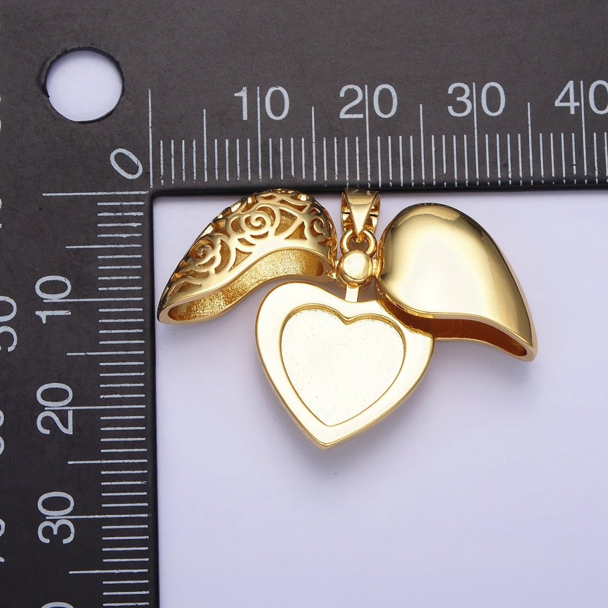 Dainty Gold Heart Pendant Cosmic Open Heart Charm Locket for Valentine Jewelry AA261
